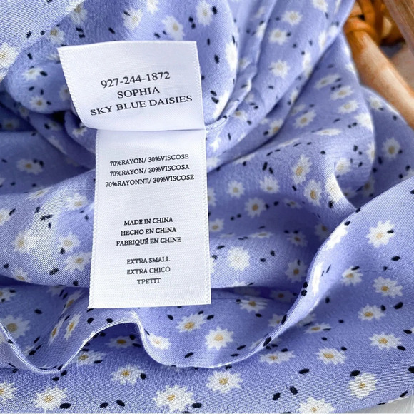 Rails Sophia Sky Blue Daisies Romper Floral Playsuit Button Front Blue White XS - Picture 10 of 15